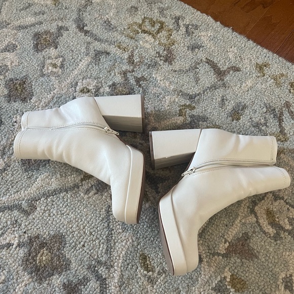 Steve Madden Booties - Picture 3 of 4